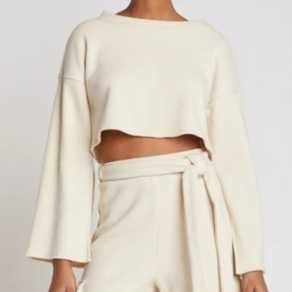 Choosy Elsa Cream Crooped Slouchy Slit Bell Sleeve Size Large.